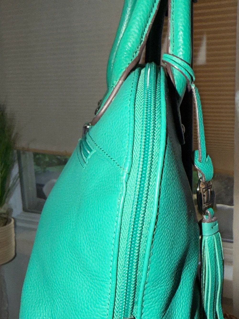 Tignanello Teal Green Pebbled Leather Dome Satchel Crossbody Bag Like New